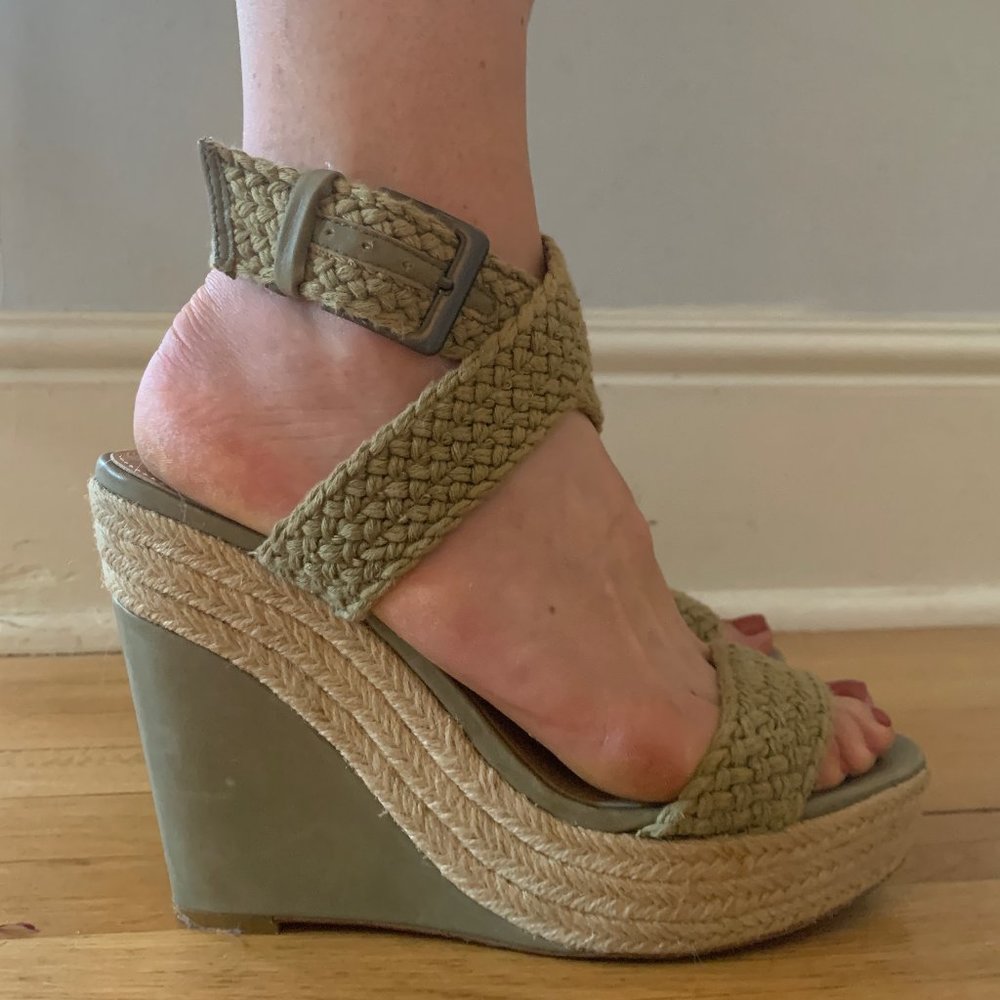 Green Saks Fifth Avenue Wedges - Size 9